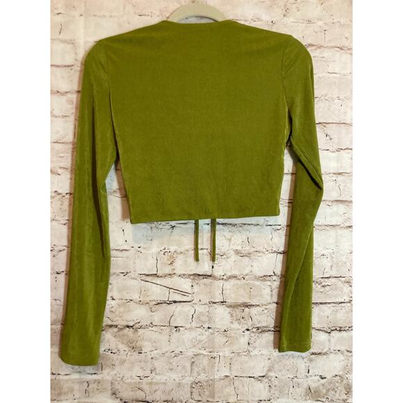 Peppermayo Crop Top Womens 6 Pea Green Slinky Tie Front Ruched Cropped Boho - Picture 13 of 15